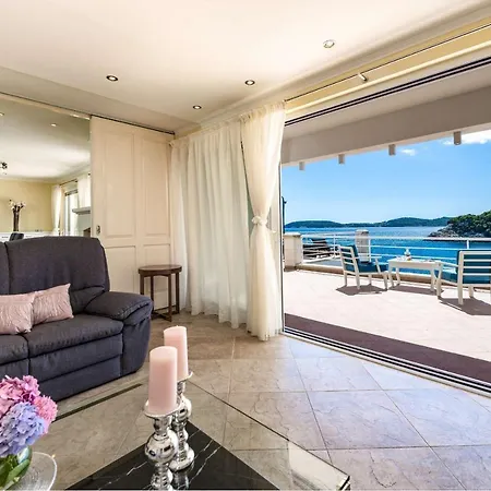 Beautiful Monarch 2 Villa
